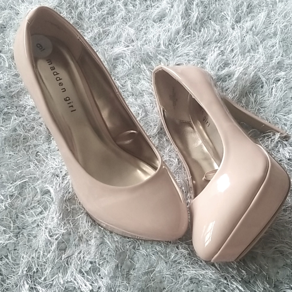Beautiful nude heels